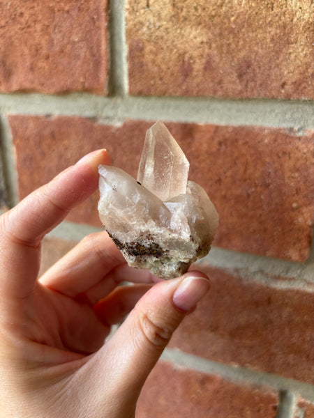 quartz with hematite