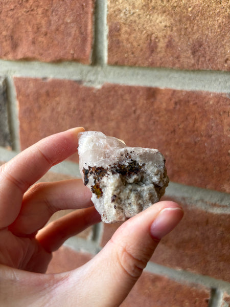 quartz with hematite